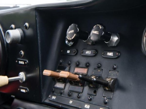 Уникальный гоночный Aston Martin 1963 года (50 фото)