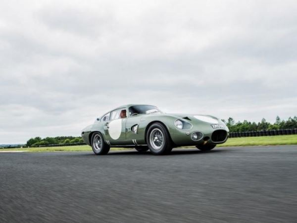 Уникальный гоночный Aston Martin 1963 года (50 фото)