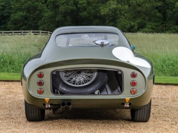 Уникальный гоночный Aston Martin 1963 года (50 фото)