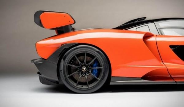 
			Игрушечная копия гипрекара McLaren Senna за 8000 долларов (7 фото)