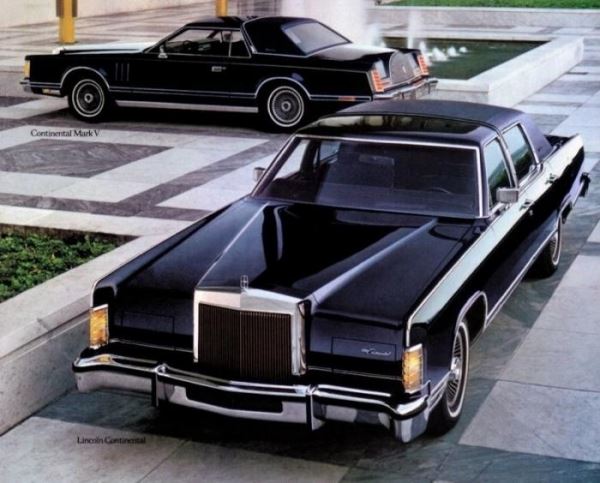 
			Дизайнерские серии и версии Lincoln Continental Mark V (21 фото)