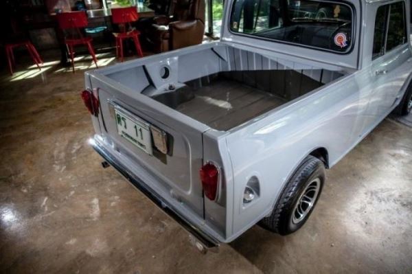 
			Morris Mini: компактный пикапчик, востановленный в Таиланде (11 фото)