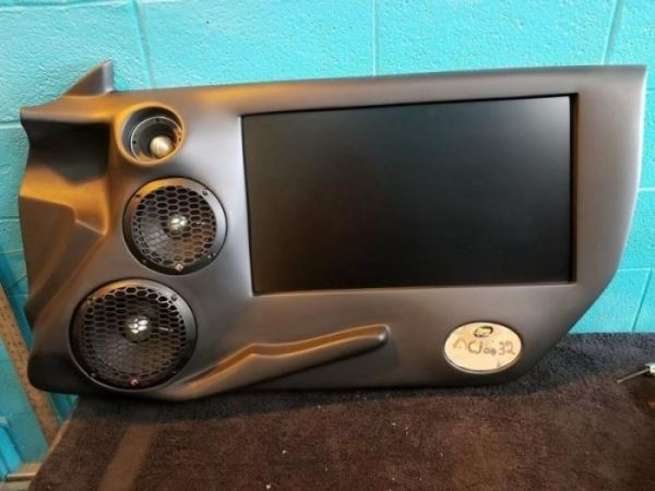 Chevrolet Camaro в безумном тюнинге по-американски (8 фото + 1 видео)