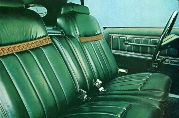 
			Дизайнерские серии и версии Lincoln Continental Mark V (21 фото)