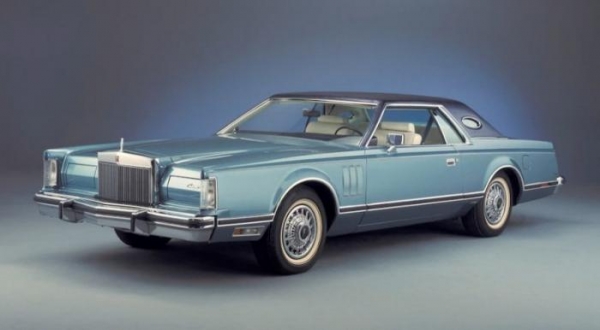 
			Дизайнерские серии и версии Lincoln Continental Mark V (21 фото)