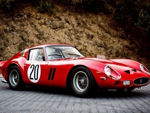 
			Раритетные автомобили, на которых вершилась история (7 фото)