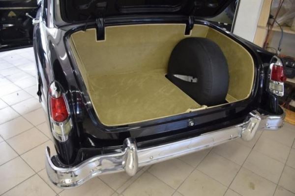 На продажу выставили ГАЗ-21 выпущенный в 2004 году (21 фото)