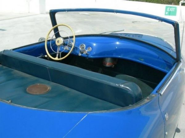 
			Davis Divan - самый необычный авто на трех колесах (6 фото + 1 видео)