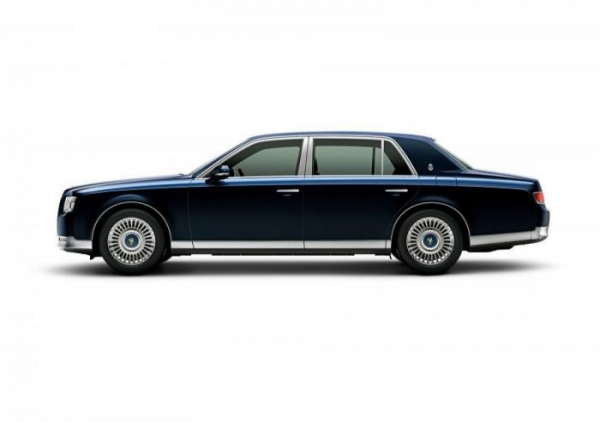 
			Новая Toyota Century: японский Роллс-Ройс (29 фото + 1 видео)