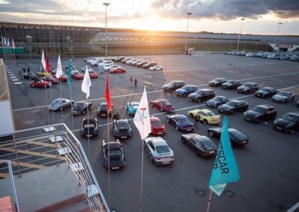 От K?fer до Taycan: 70 лет автомобилям Porsche (13 фото)