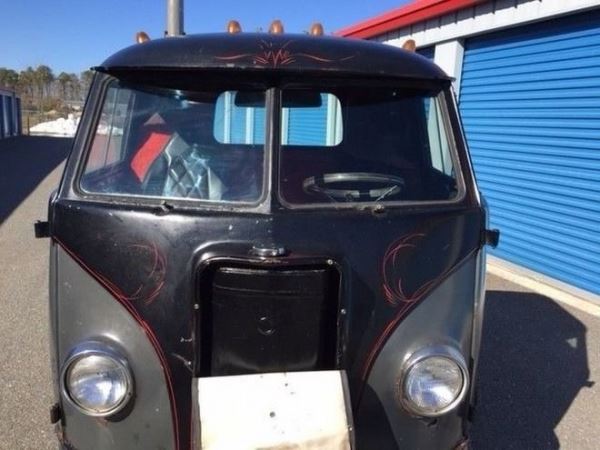 Необычный трехосный Volkswagen T1 в духе американских тягачей (18фот)