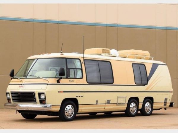 GMC Royale Motorhome: первый автодом от крупного производителя (10 фо