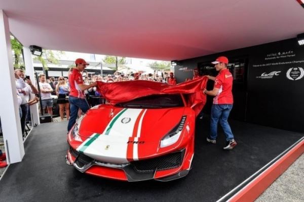 
			Уникальная Ferrari Pista: для тех, кто в деле (14 фото)