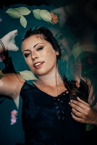 Фотограф превратила детский надувной бассейн в фотостудию и сделала впечатляющие снимки (7 фото)