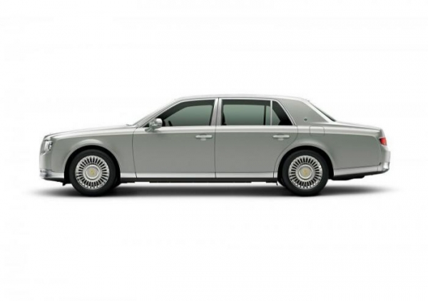 
			Новая Toyota Century: японский Роллс-Ройс (29 фото + 1 видео)