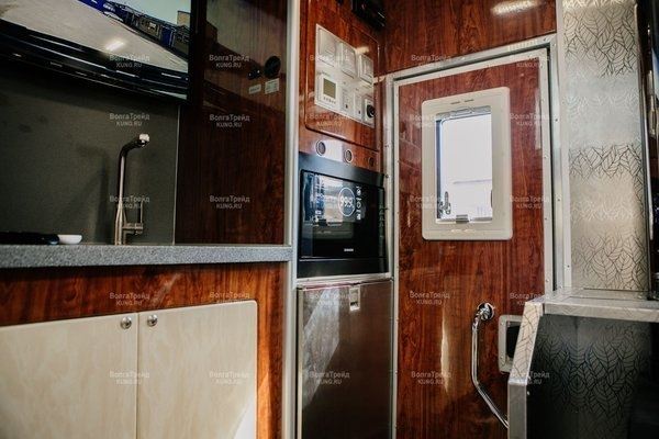 
			Русский дом на колесах Премиум класса на базе КАМАЗ-43118 (10 фото)