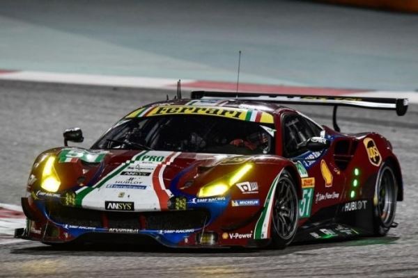 
			Уникальная Ferrari Pista: для тех, кто в деле (14 фото)