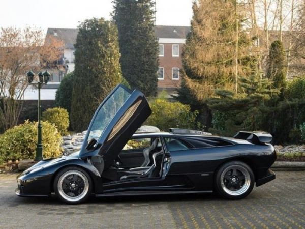 
			Lamborghini Diablo GT 1999 года. Суперкар с чемоданом (10 фото)