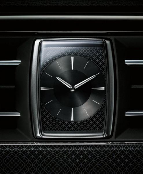 
			Новая Toyota Century: японский Роллс-Ройс (29 фото + 1 видео)