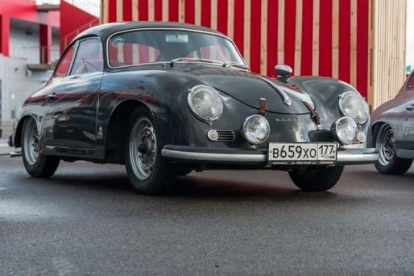 От K?fer до Taycan: 70 лет автомобилям Porsche (13 фото)