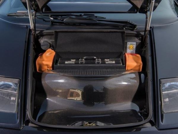 
			Lamborghini Diablo GT 1999 года. Суперкар с чемоданом (10 фото)